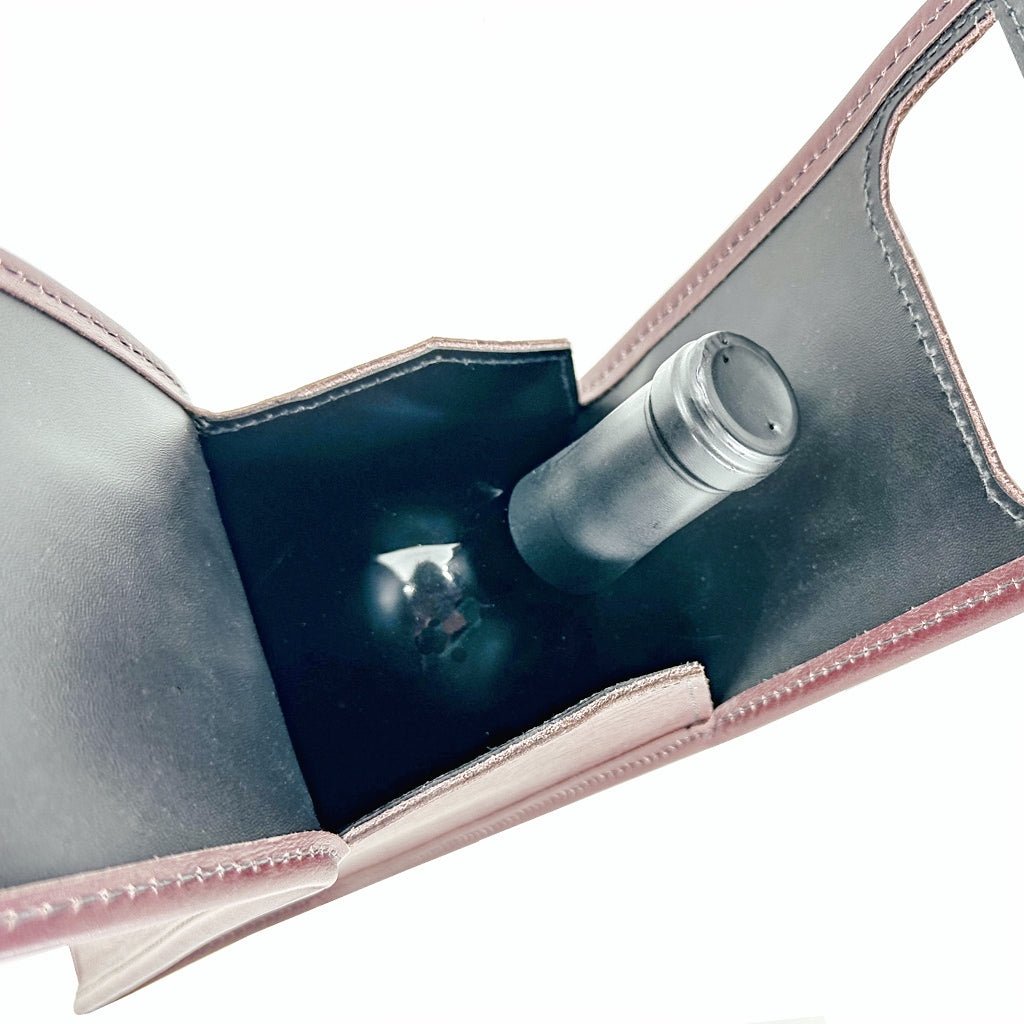 Wine bottle bag interior with wine bottle
