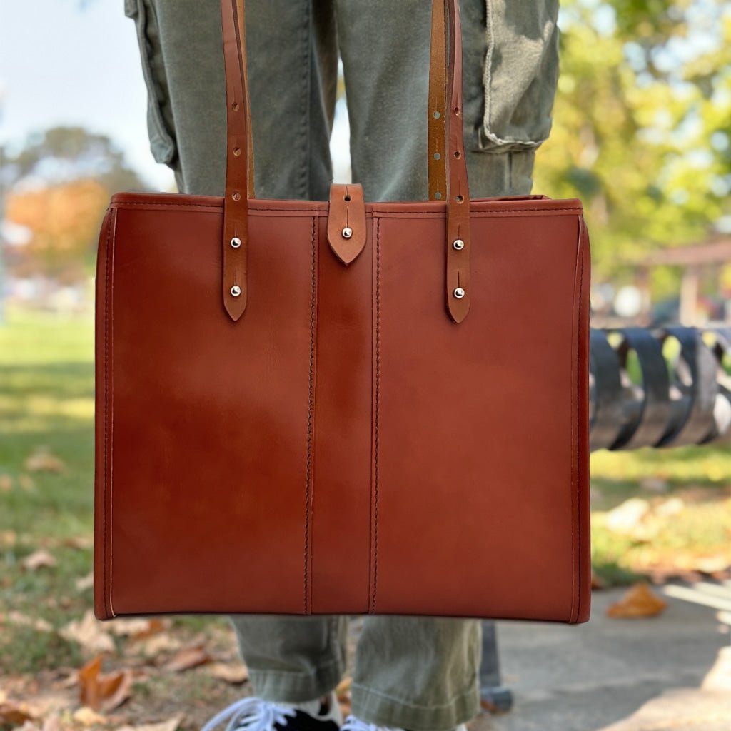Leather Sonoma Tote bag, tahoe whiskey color, front